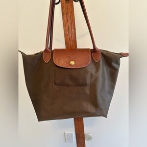 Longchamp Olive Bag EUC
